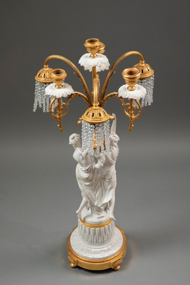 Garniture de trois pièces en biscuit et bronze doré, XIXᵉ siècle-photo-6