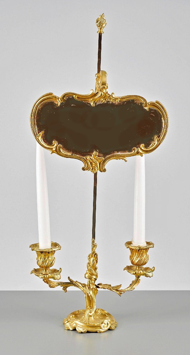 Lampe à écran 18ème/19ème Siècle.   H. 53 Cm  Bronze Doré