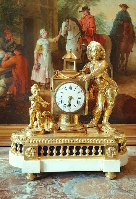 Extrêmement Rare Pendule 'a Lanterne Magique Louis XVI Vers 1780.  H. 38 Cm -photo-1
