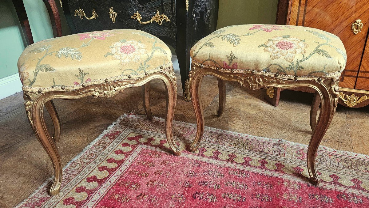 Pair Of Louis XV Stools Around 1750 H. 52 Cm, L. 40 Cm, L. 50 Cm 
