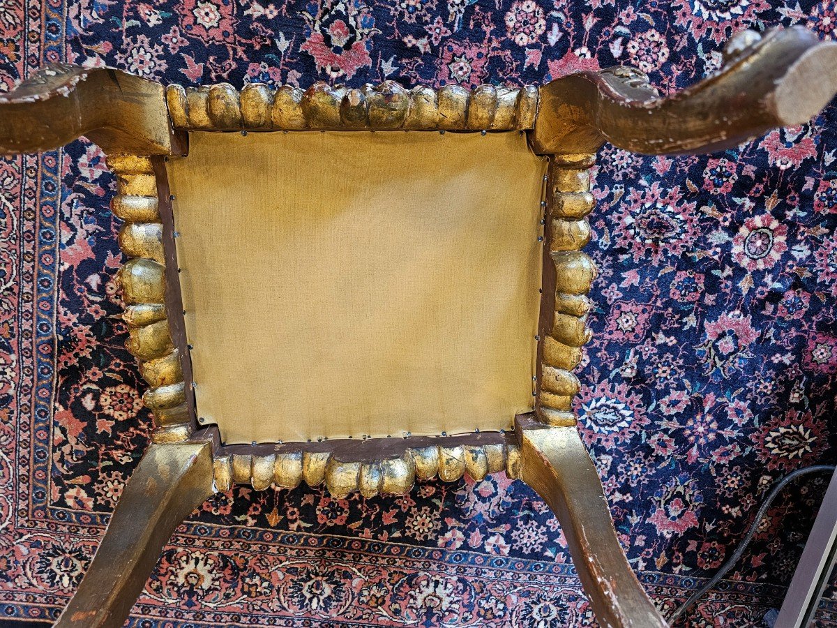 Tabouret Louis XIV bois doré   18ème Siècle.   H. 50 Cm, 51 X 51 Cm -photo-1