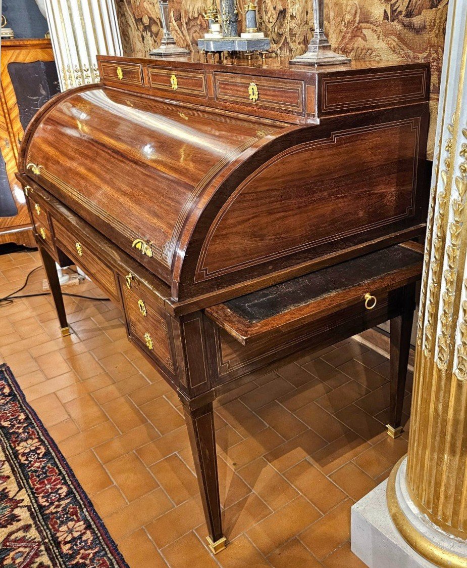 Bureau à Cylindre Louis XVI Vers 1770 Estampillée N. Petit - NICOLAS PETIT 1732-1791-photo-4