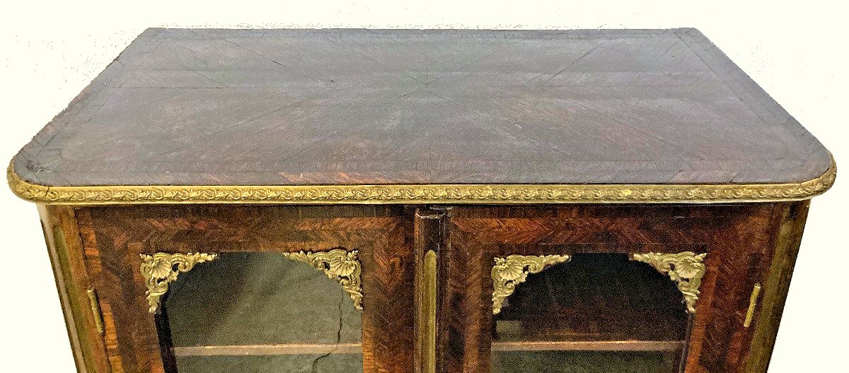 Vitrine Régence vers 1720  H.131 cm, L.90 cm, P.47 cm  -photo-3