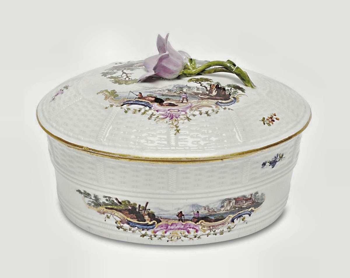 Ludwigsburg Porcelain Oval Box With Lid 1765 Gottlieb Friedrich Riedel