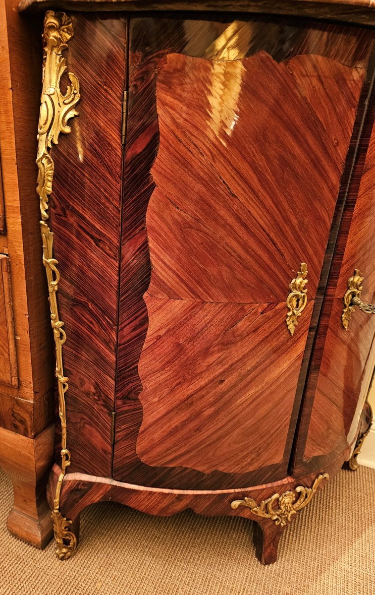 Encoignure Louis XV Vers 1750  Estampillée J. Tuart  Jean-Baptiste Tuart Maître 1. Février 1741-photo-3