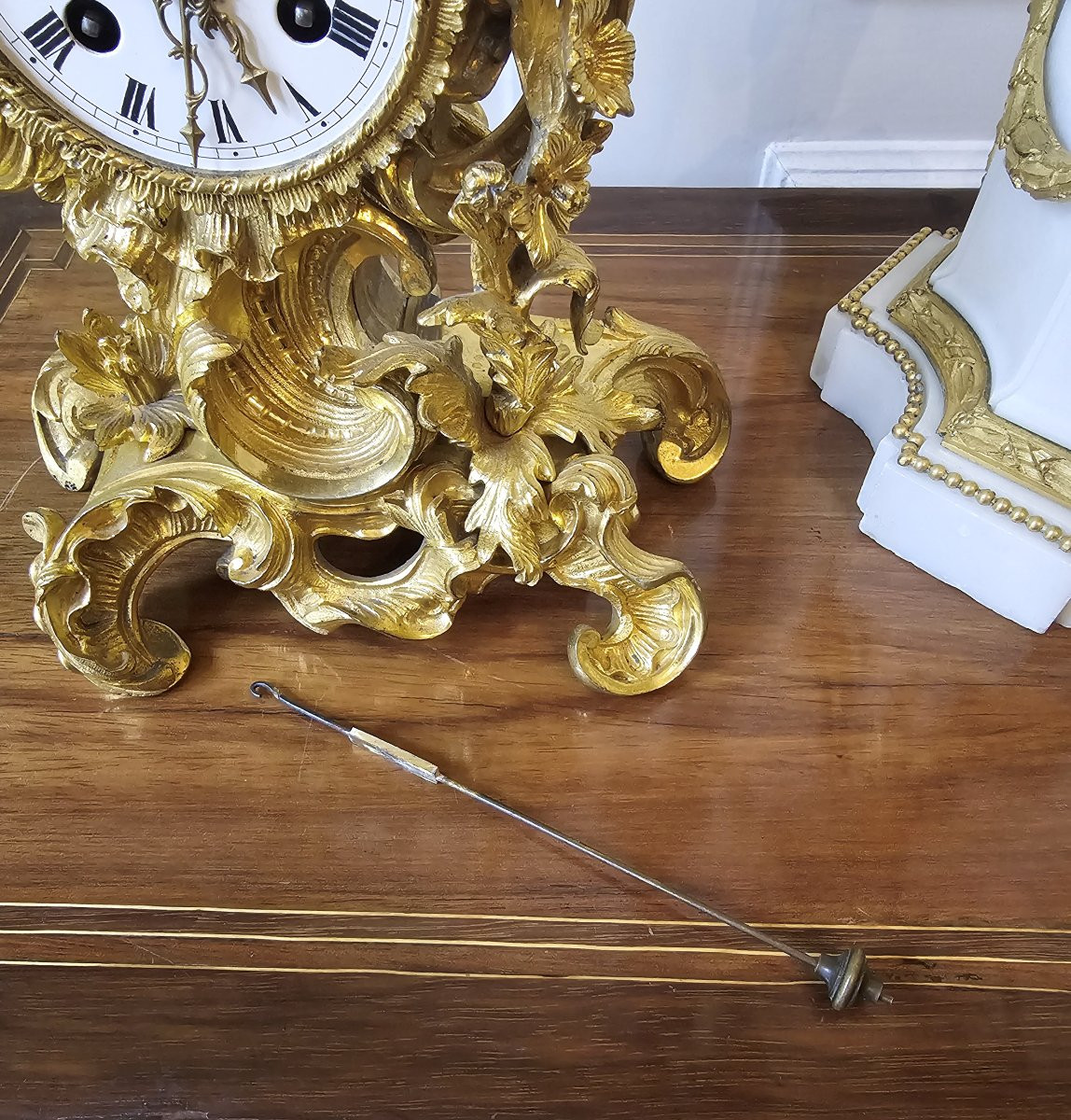 Pendule Louis XV vers 1750  H. 30 cm Suspension à fil -photo-7