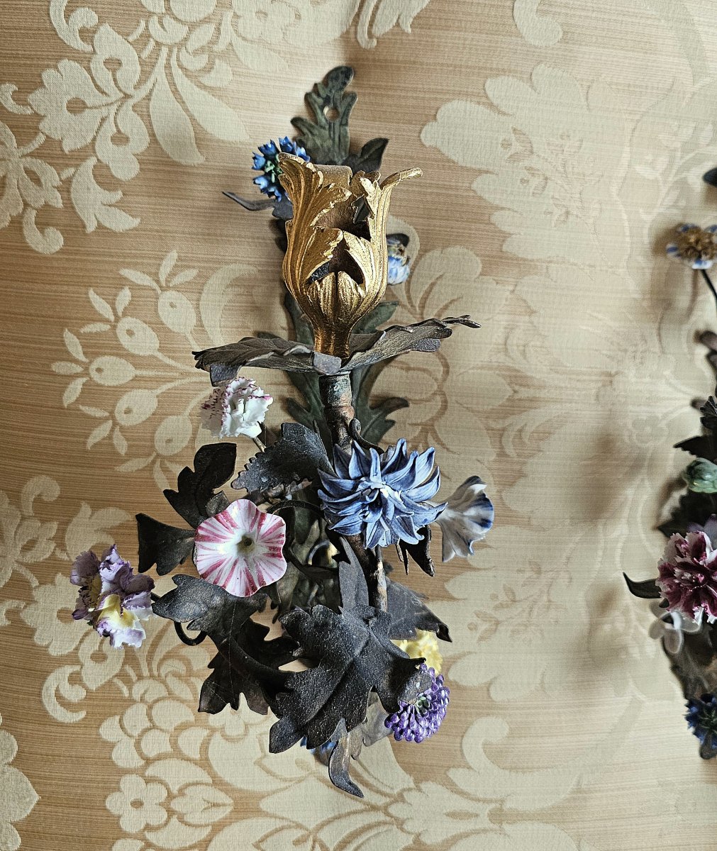 Pair Appliques With Flowers In Vincennes Louis XV Porcelain Circa 1750-photo-3