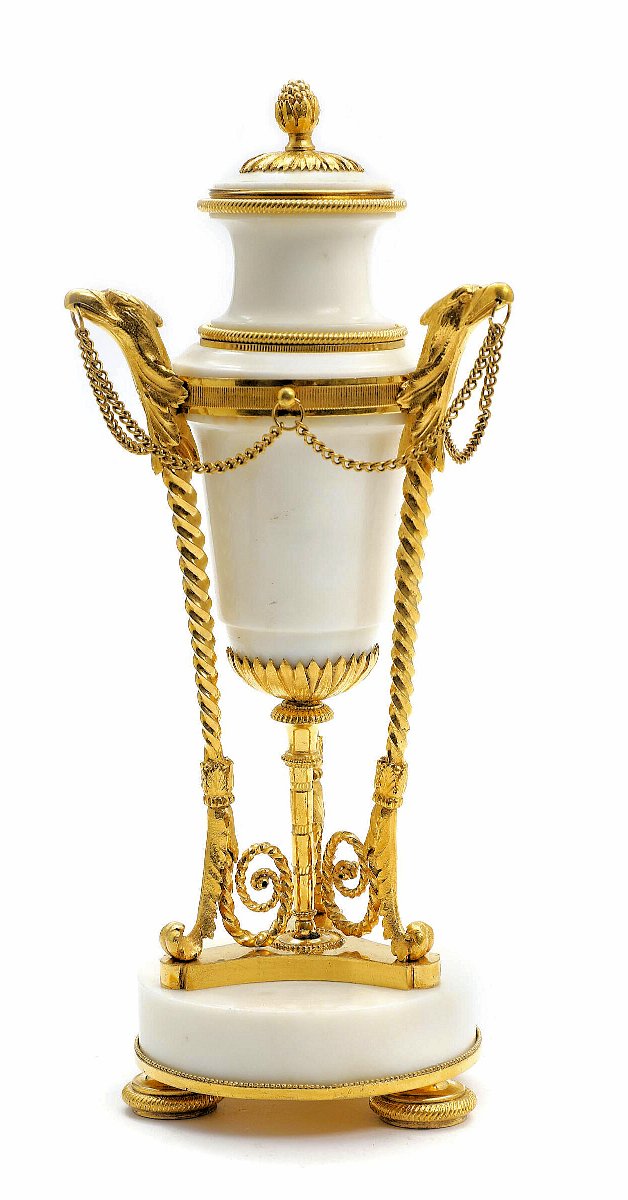 Louis XVI Cassolette, Circa 1790, H. 28 Cm, Gilt Bronze And White Marble. Very Fine Workmanship. -photo-4