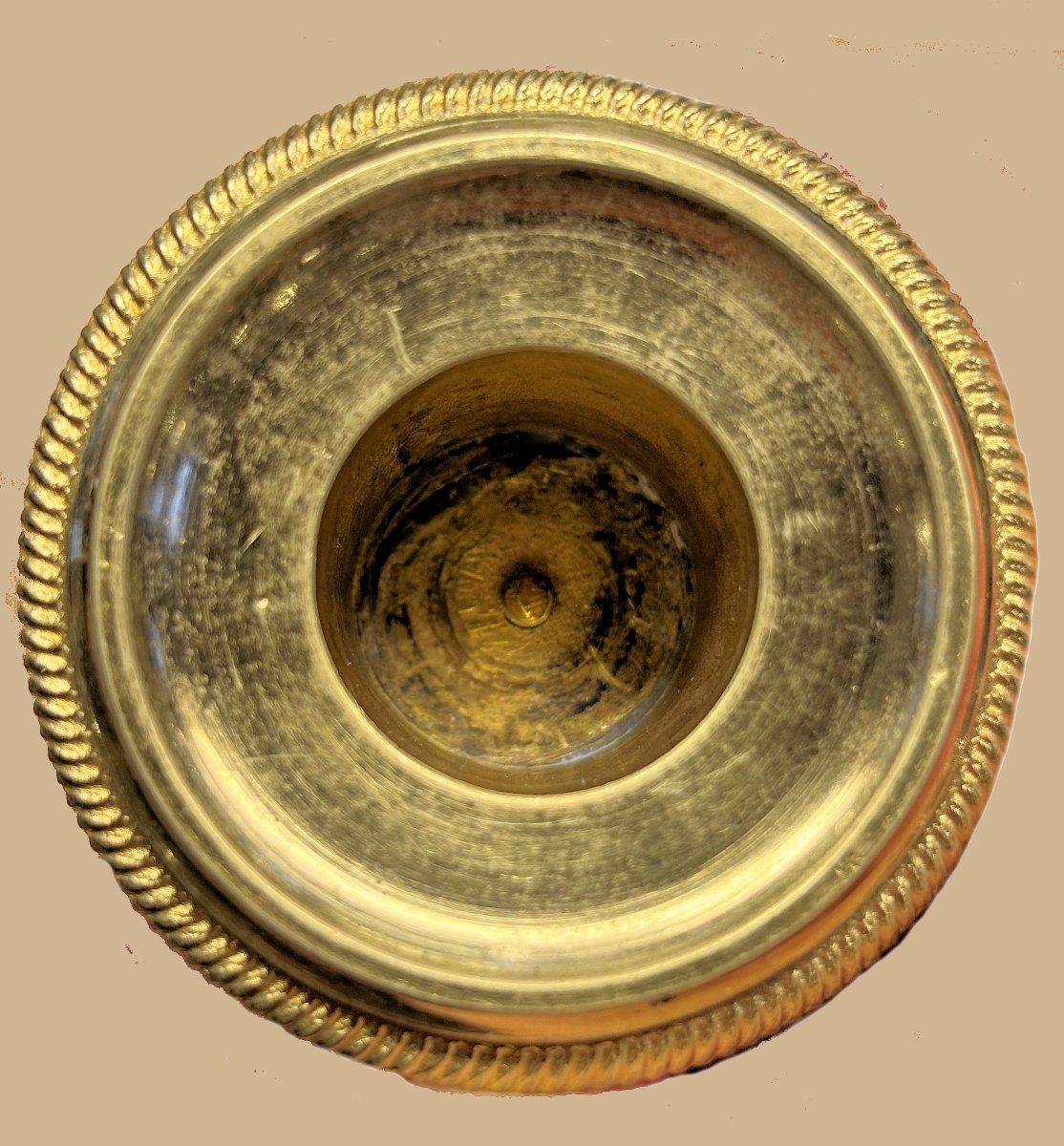 Louis XVI Cassolette, Circa 1790, H. 28 Cm, Gilt Bronze And White Marble. Very Fine Workmanship. -photo-4