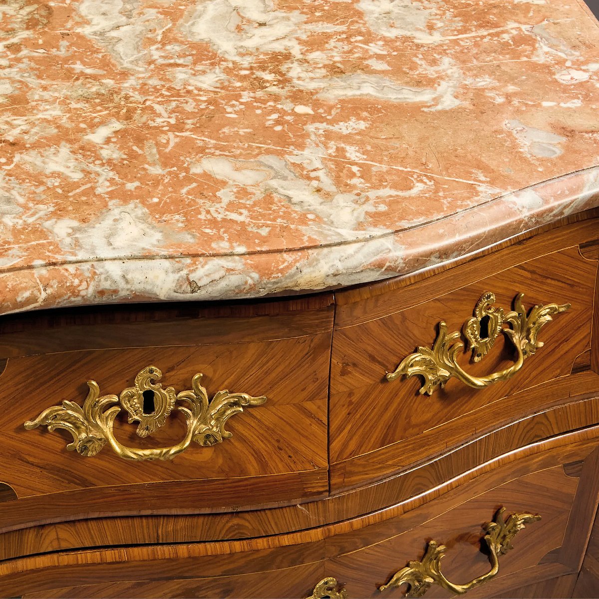 Commode Louis XV vers 1760  Estampillée P ROUSSEL et 2 x JME Jurande des Menuisiers Ébénistes  -photo-3