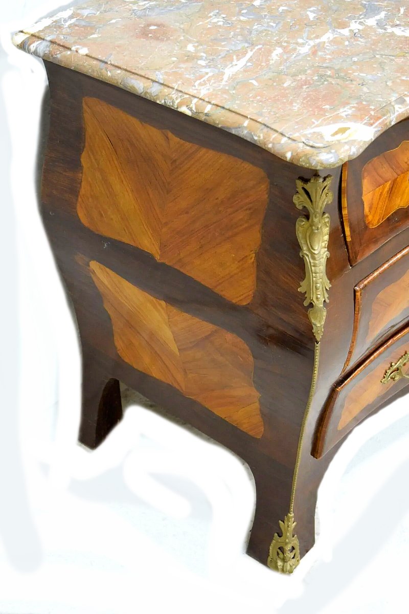 Commode  Louis XV Vers 1760 Attribuée à Jean-Charles Ellaume  -photo-3