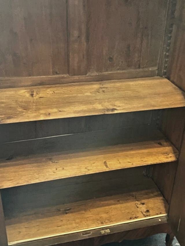 Armoire  Période de transition vers 1765  H. 144 cm, L. 88 cm, P. 40 cm -photo-4