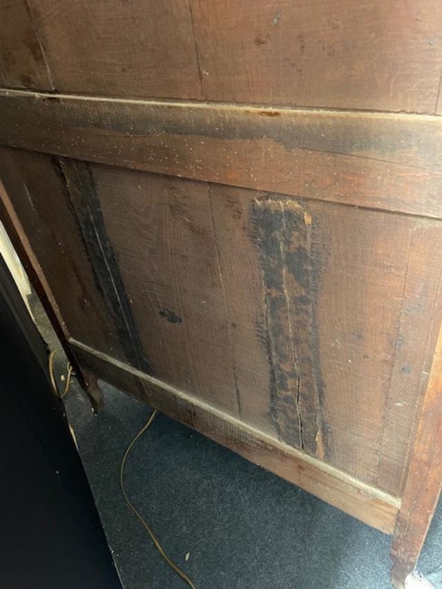 Armoire  Période de transition vers 1765  H. 144 cm, L. 88 cm, P. 40 cm -photo-7