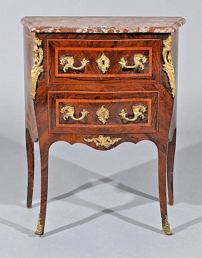 Commode  Louis XV vers 1750  H. 85 cm, L. 69 cm, P. 37 cm -photo-4