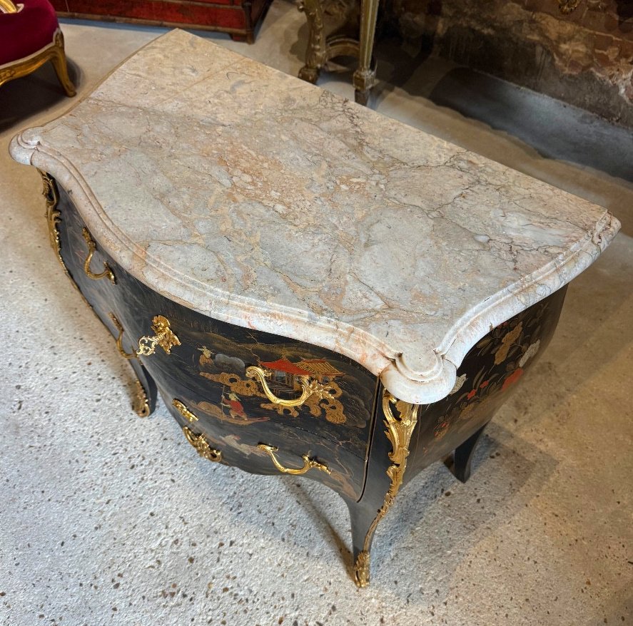 Commode Louis XV vers 1750 Laque de Coromandel Attribuée à Adrien Delorme -photo-1