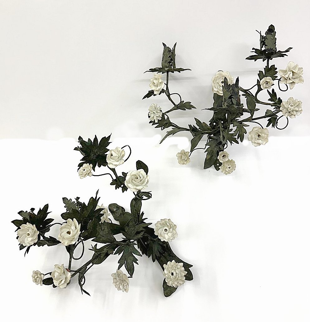 Louis XV Wall Sconces With White Meissen Porcelain Flowers, Circa 1750