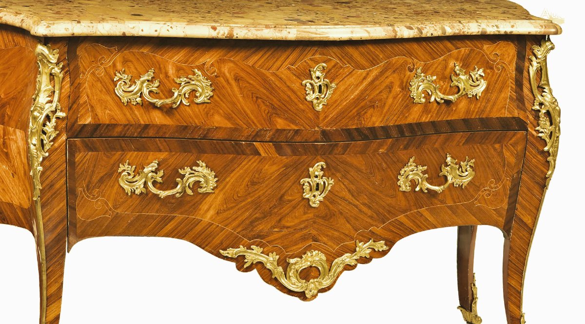 Commode Louis XV vers 1760 estampillée « J C… » Jacques-Charles-Denis Chartier ainsi que JME -photo-2
