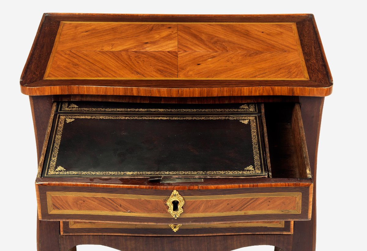 Table de salon  Louis XV vers 1760 -photo-2