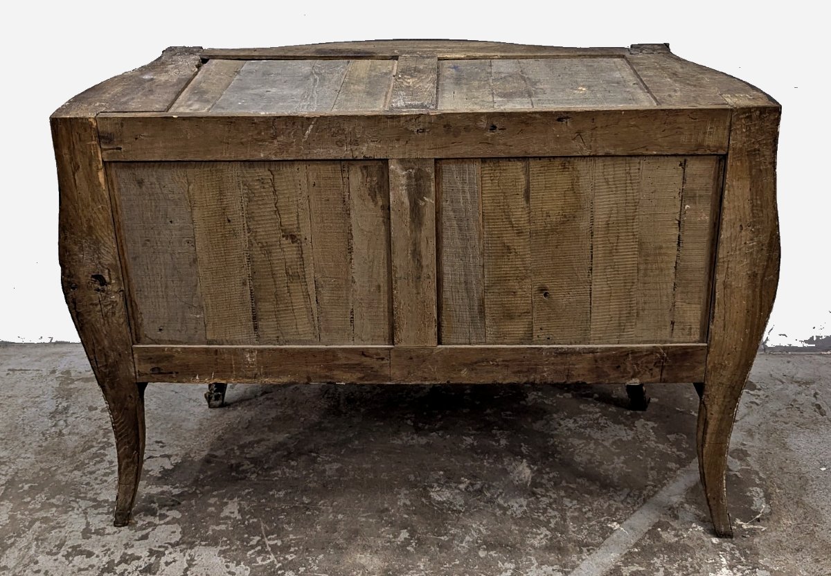 Louis XV Chest Of Drawers, Circa 1750; Black Lacquer With A Noble Coat Of Arms In A Cartouche-photo-5