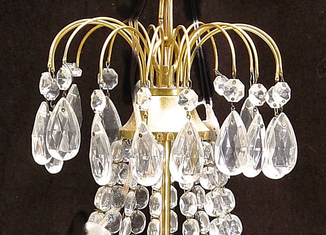 Crystal Chandelier Around 1900 H. 55 Cm Fine Chandelier With Rich Draperies Electrified.-photo-3