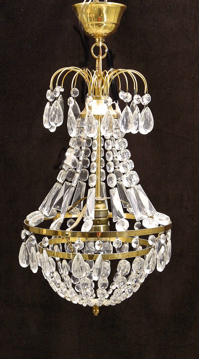 Lustre De Cristal    Vers 1900     H. 55 Cm     Lustre Fin Aux Riches Draperies     Électrifié.