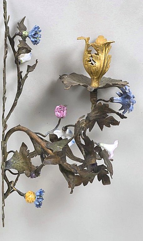 Pair Appliques With Flowers In Louis XV Porcelain Around 1750-photo-3
