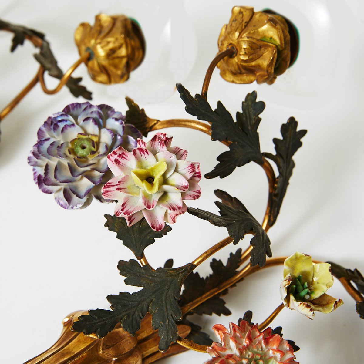Haute Fin Deux Bras Pair Of Wall Lights France Transition Flowers In Meissen Porcelain Around 1765-photo-3