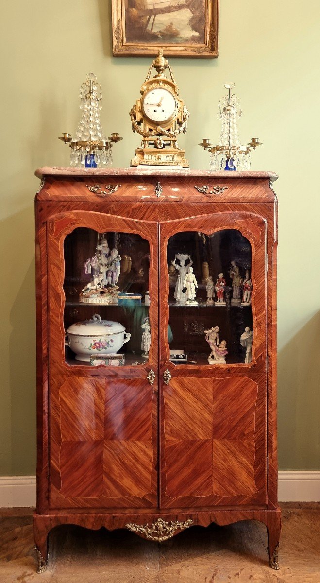 Vitrine Louis XV Vers 1760   Estampillé P Roussel  Pierre Roussel 1723-1782 Maître 21.août 1745-photo-6