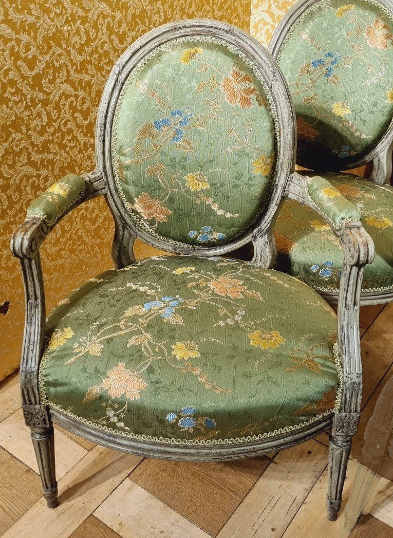 Fauteuils Louis XVI paire  Estampillé P.f. Sefert    Pierre François Sefert (1732-1803)-photo-2