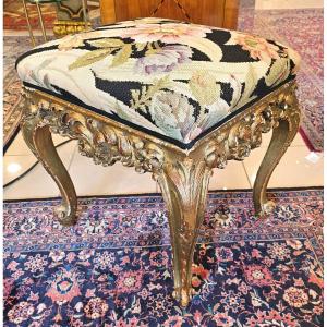 Louis XIV Gilded Wood Stool 18th Century. H. 50 Cm, 51 X 51 Cm 