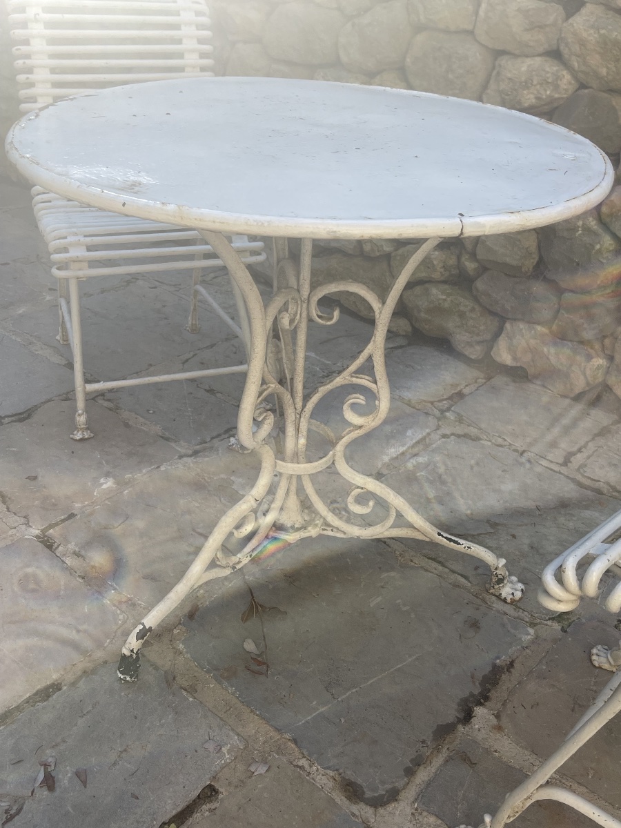 Arras Table