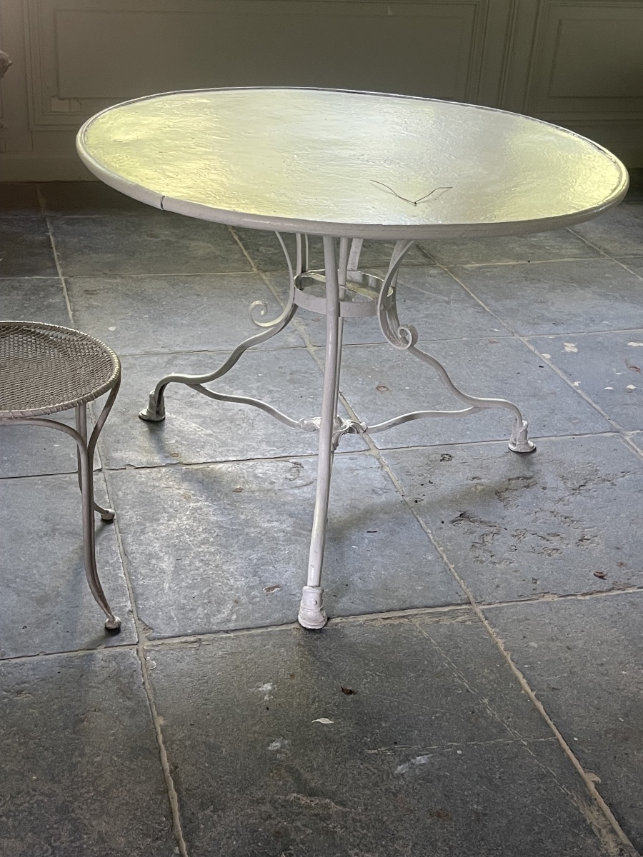 Arras Table