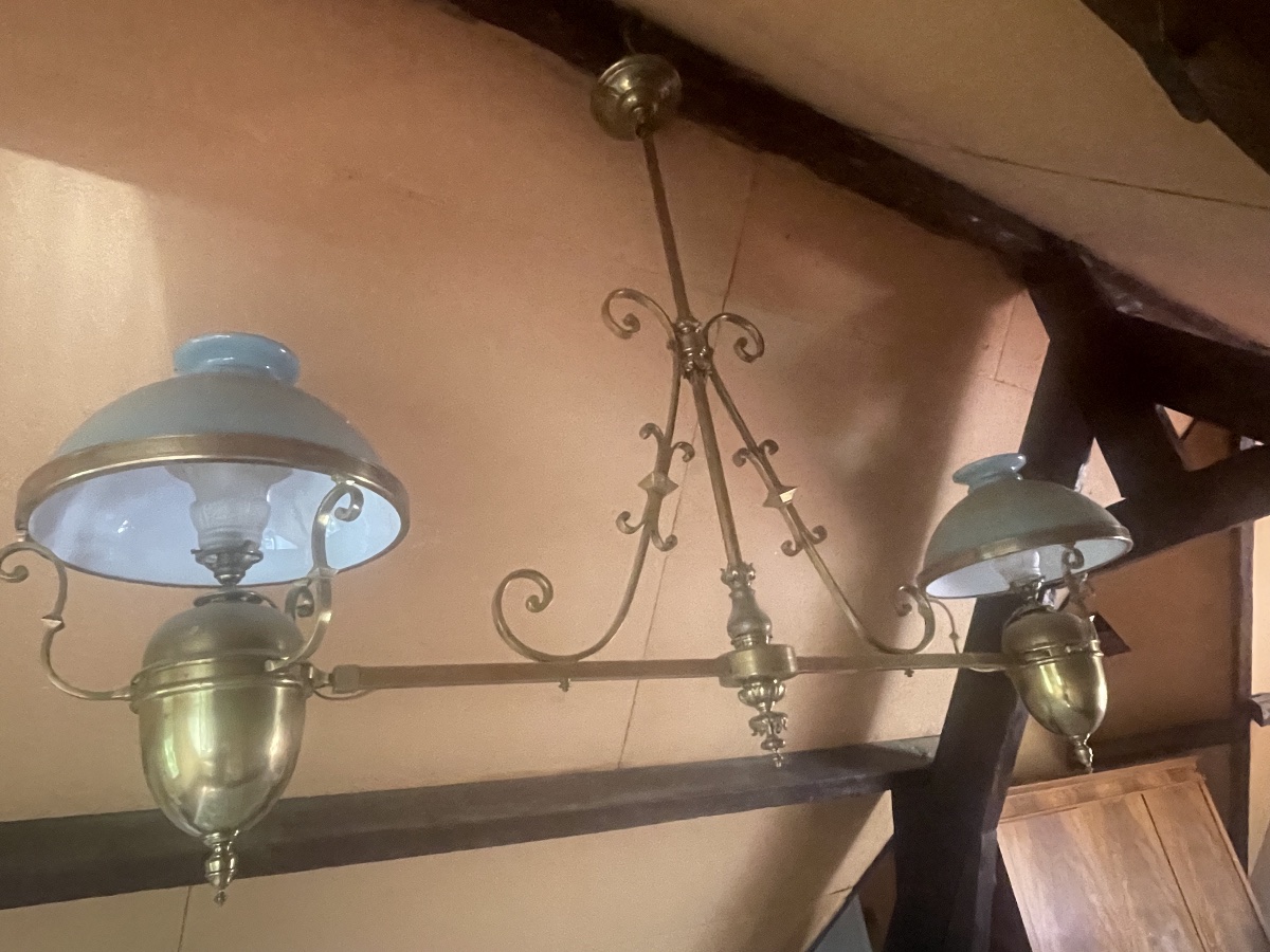 Chandelier And Tail Holder -photo-2