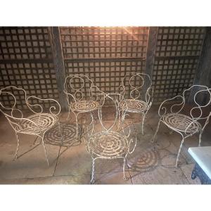 Cinq fauteuils vachon