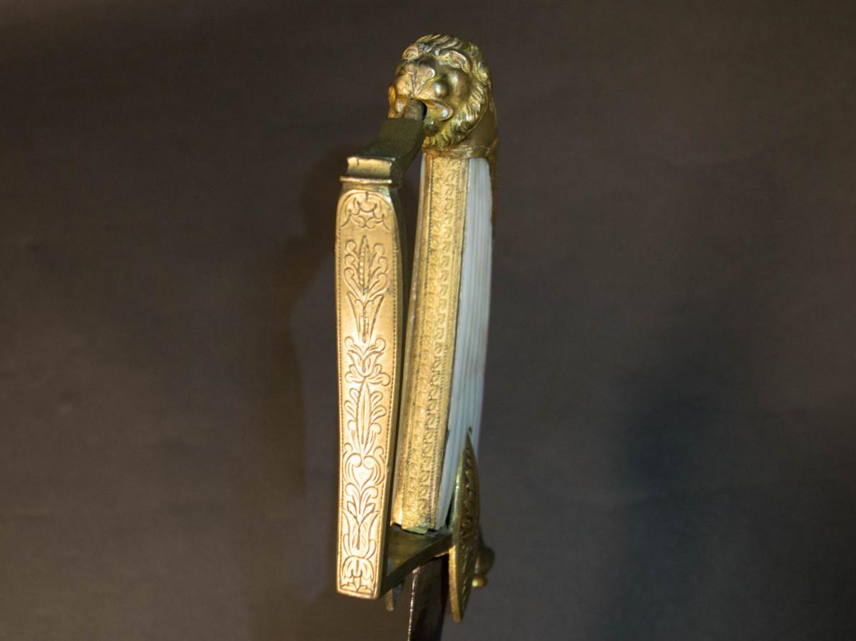 Saber Officer Superior Cavalry. Grooved Nacre Plate Handle.-photo-3
