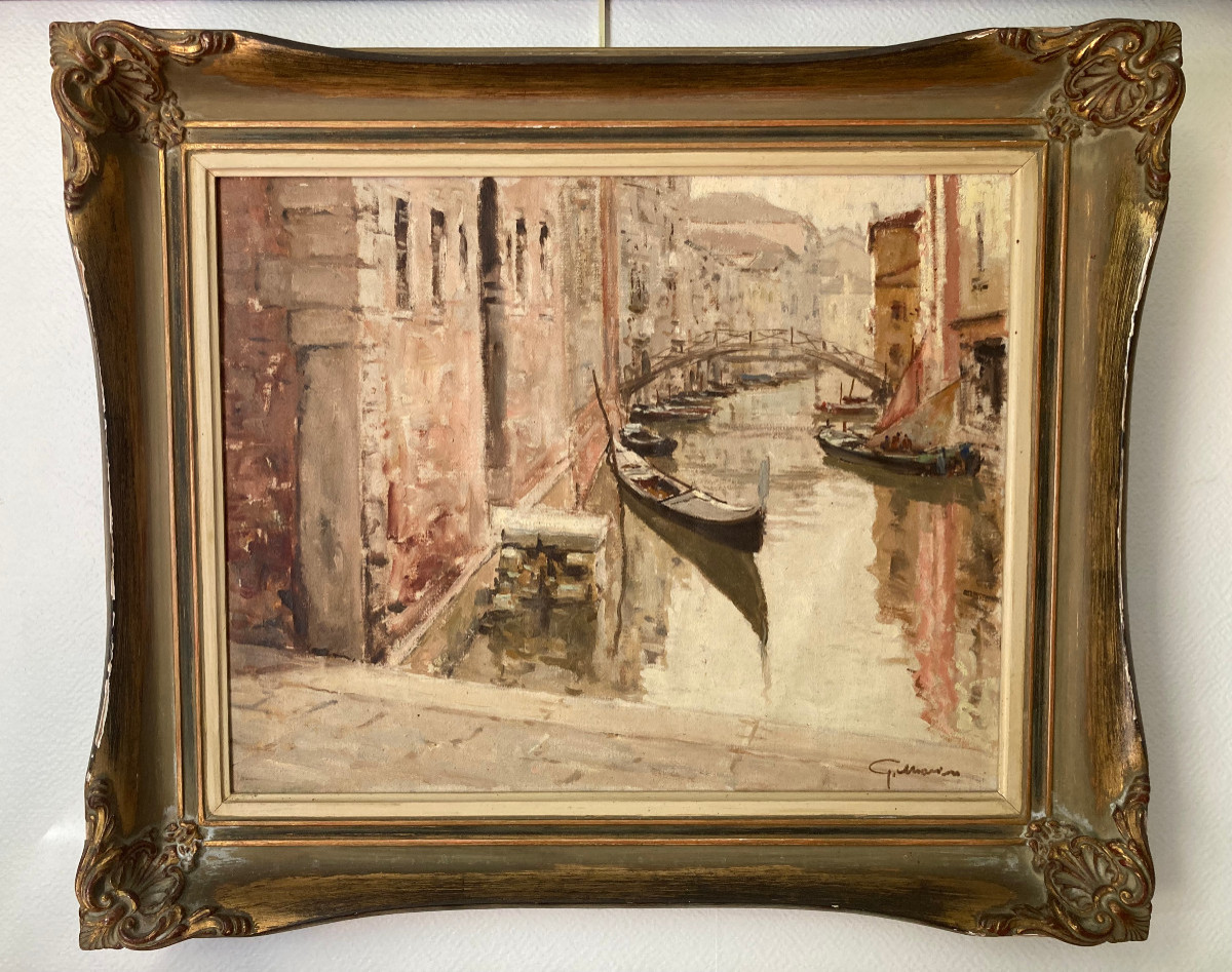Canal à Venise. Huile sur toile. Milieu du XXe siècle. Signature à déchiffrer.