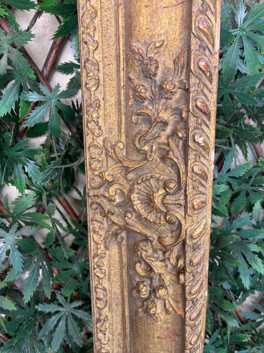 20th-century Carved And Gilded Wooden Frame.-photo-2