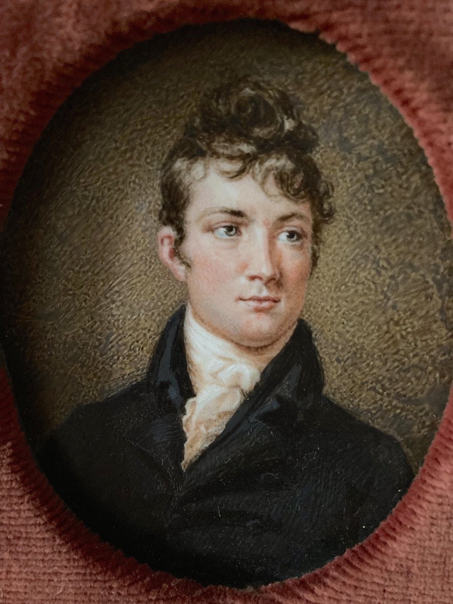 Miniature Circa 1810. Portrait Of Young Man.