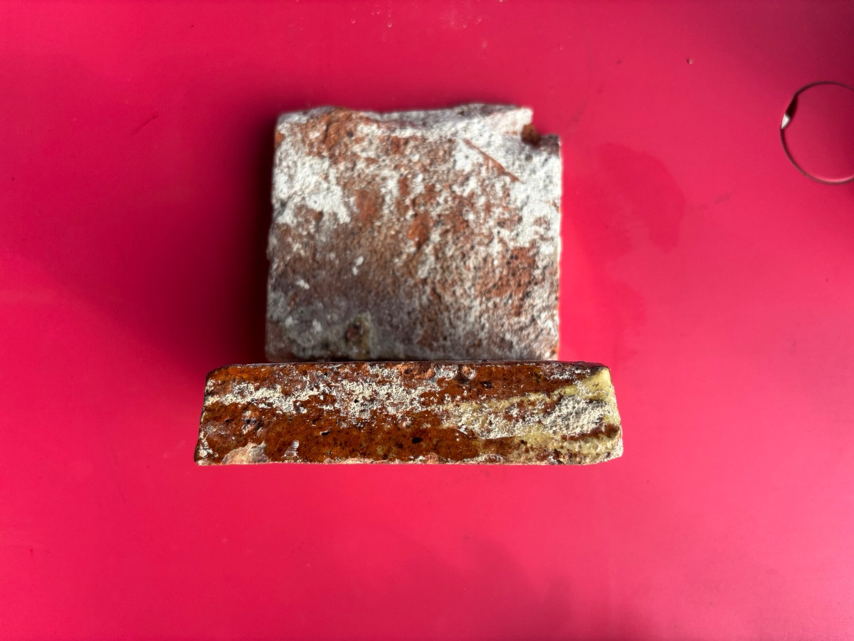 Glazed Terracotta Tiles Bearing The Coat Of Arms Of Pierre De Nivelle, Abbot Of Cîteaux. 1625-1635-photo-4