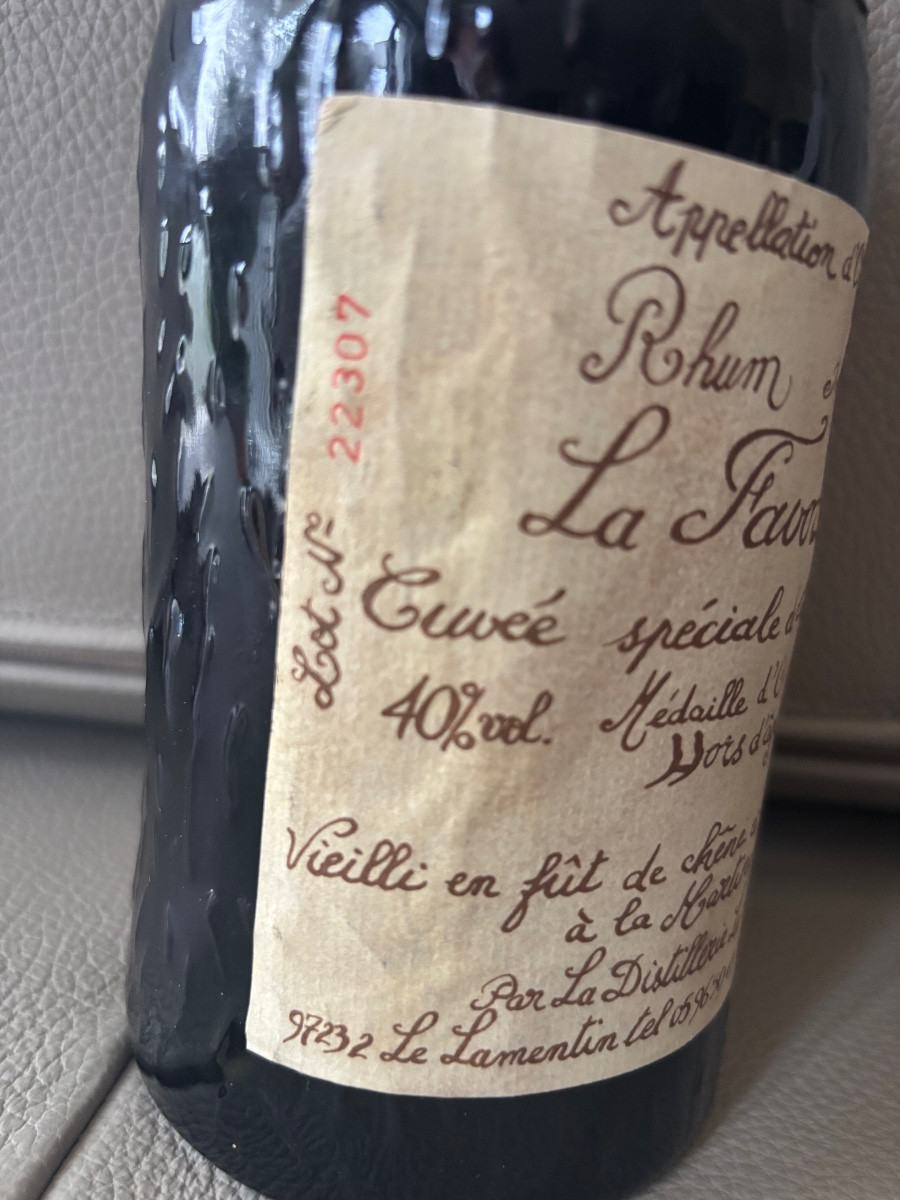 "la Favorite Rum Bottle "the Pirates" 1987"-photo-3