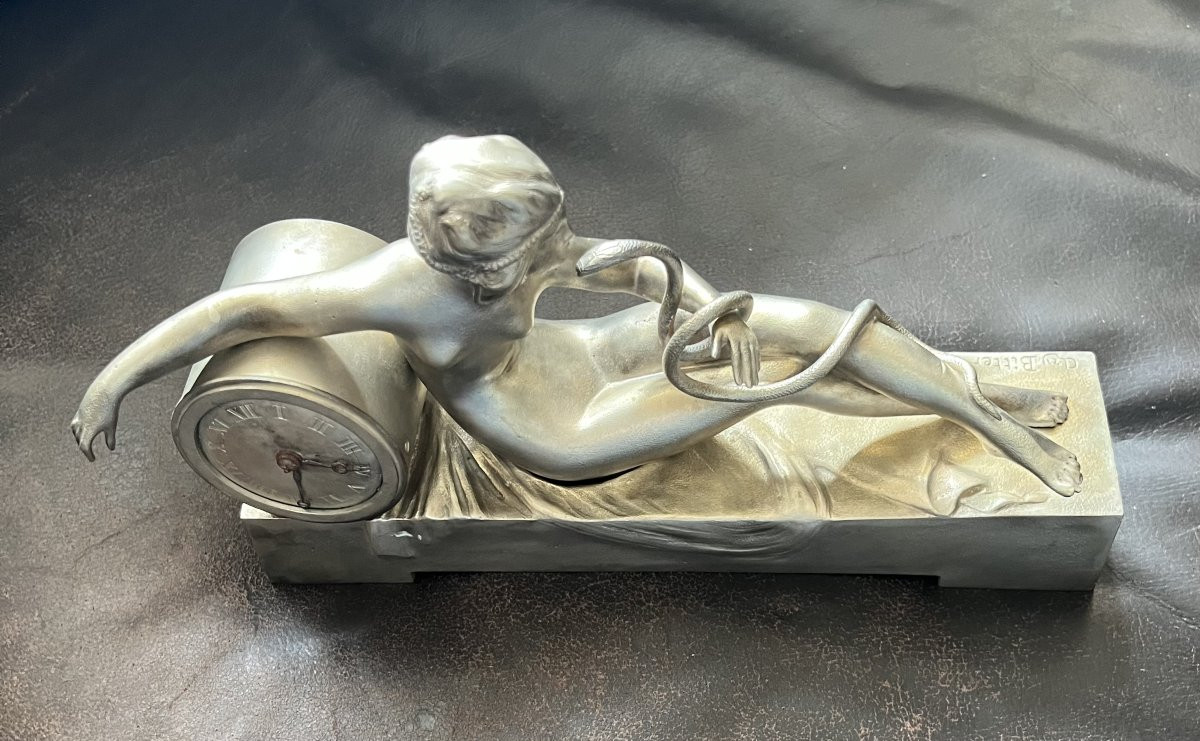 Beautiful Bronze Pendulum 1930 Ary Bitter-photo-3