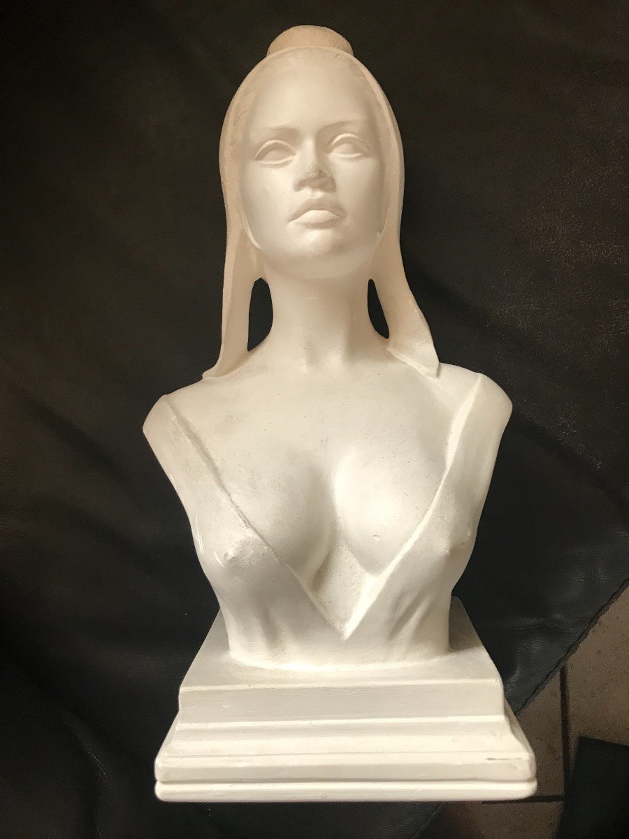 Marianne Brigitte Bardot Aslan Period Plaster