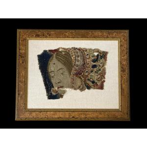 Tableau avec un frafment de tapisserie Bruxelles XV siècle 