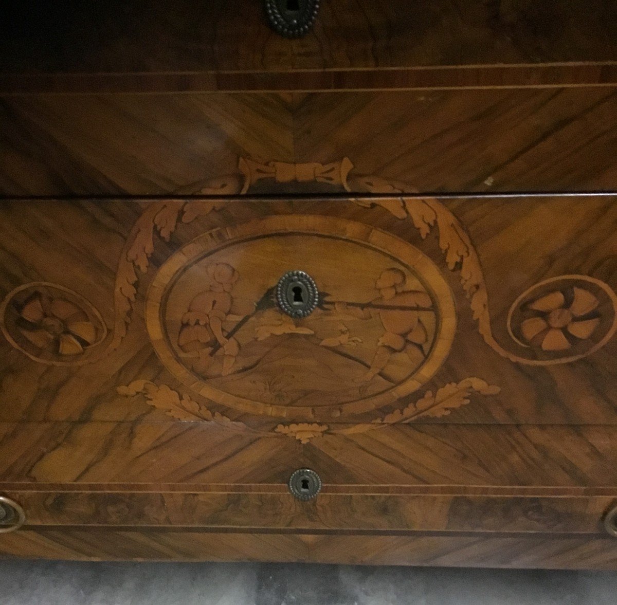 Italian Chest Of Drawers-photo-2