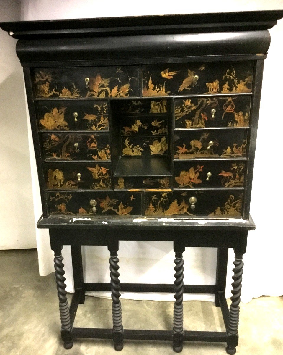 Cabinet En Laque De Chine