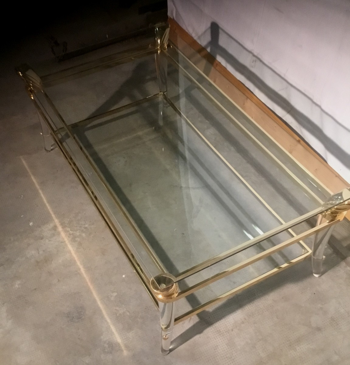 Plexiglass Coffee Table-photo-3