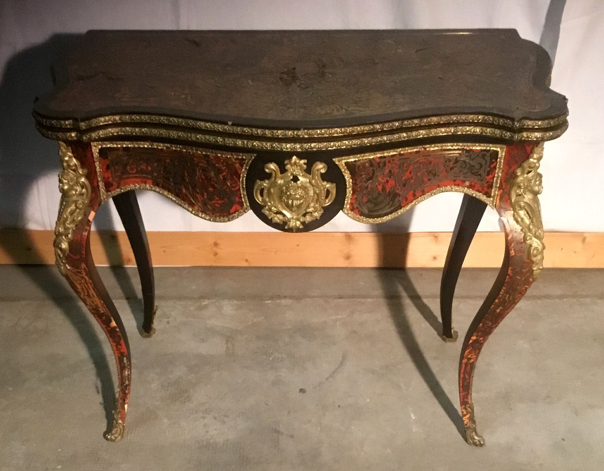 Boule Game Table