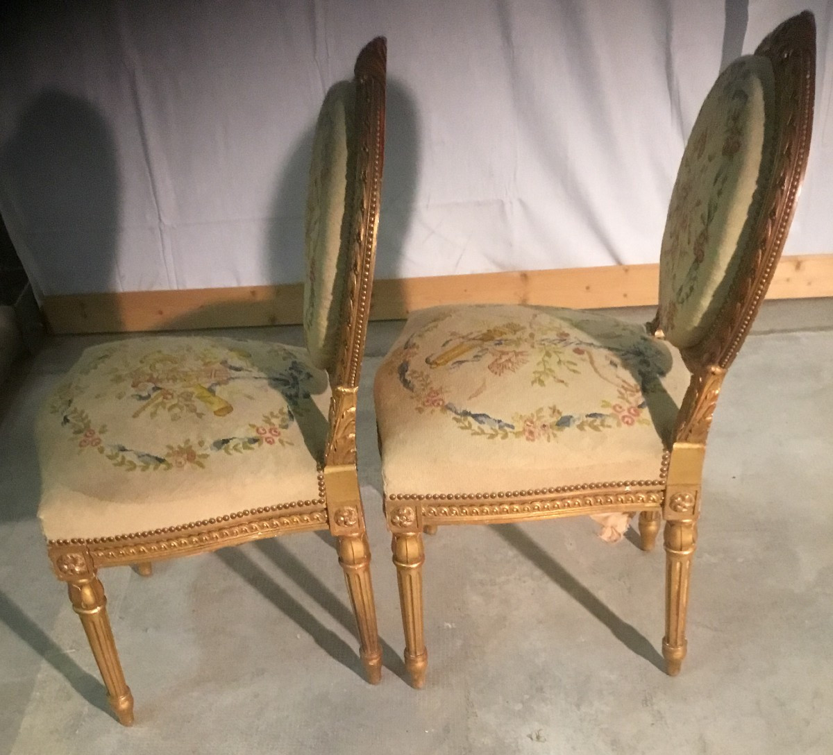 paire de chaises dorées-photo-4