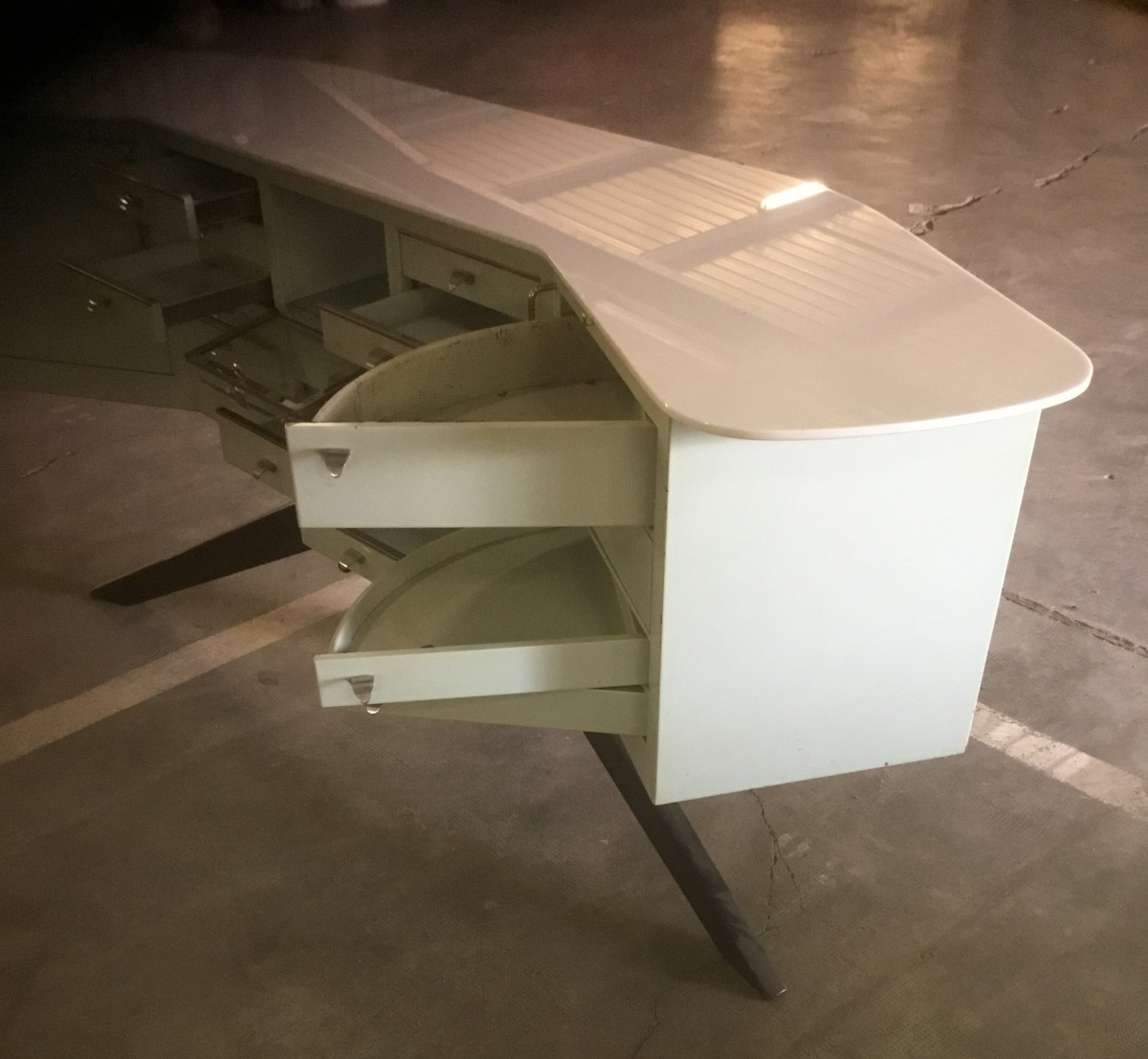 Gallus Dentist's Cabinet-photo-2