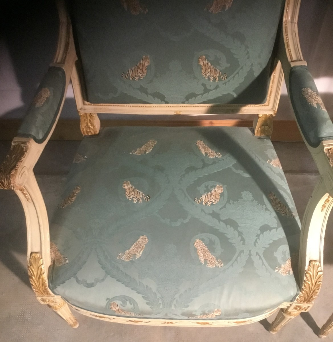 Pair Of Gold Lacquered Armchairs-photo-3